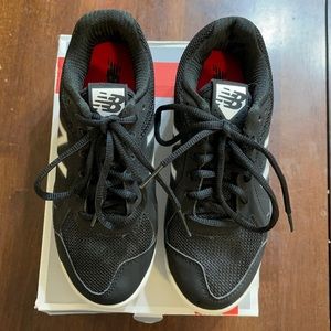 New with box kids size 1 new balance baseball cleats